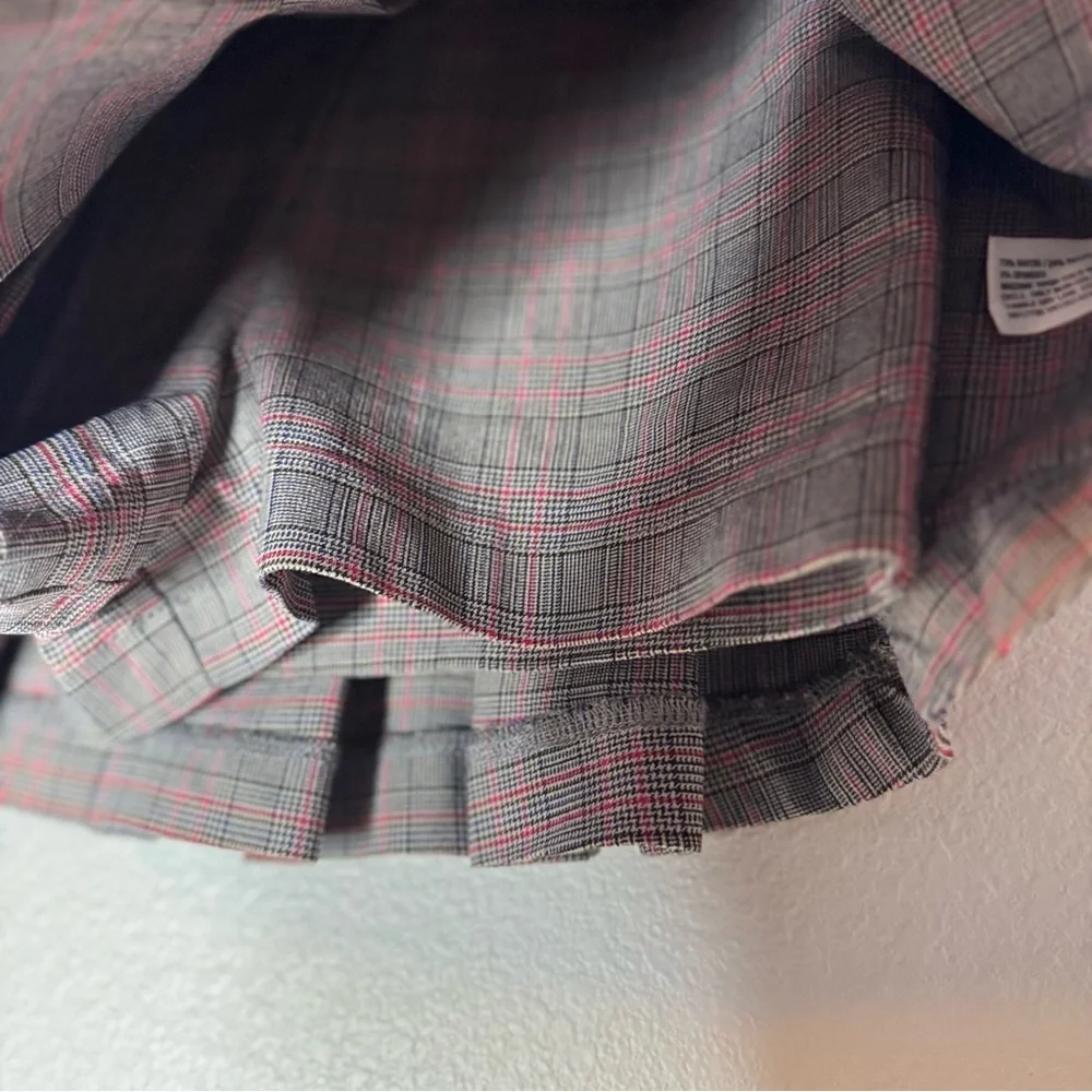 Wild Fable Plaid Skort - Gray and Red Small